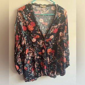 Democracy floral open slit blouse size 1x